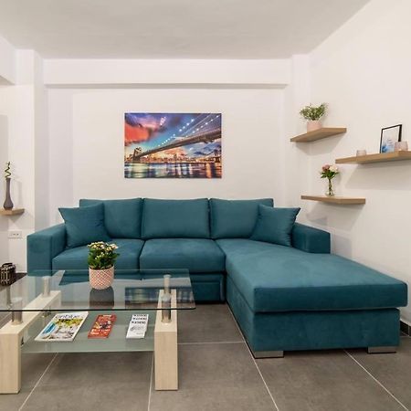 Апартаменты Brand New Aprt With Backyard In Lycabettus Hill ! Афины Экстерьер фото